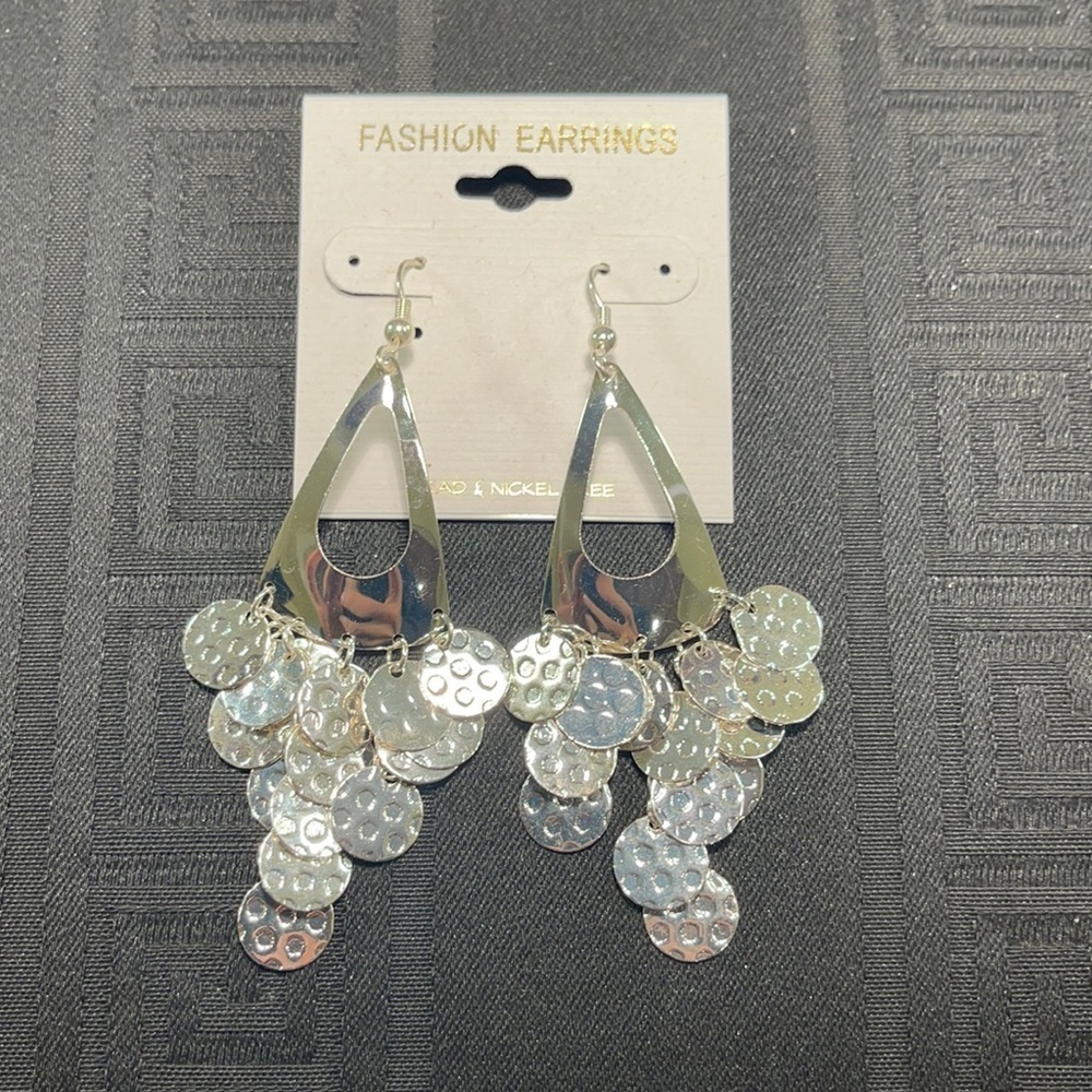 👋 3/$15 Silver Dangling hook Earring